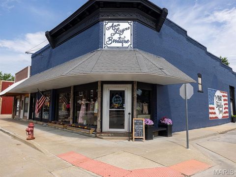 Tiny photo for 201 W Church Street, Bowling Green, MO 63334 (MLS # 25054108)