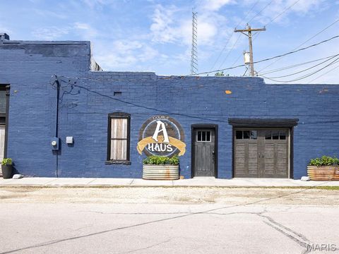 Tiny photo for 201 W Church Street, Bowling Green, MO 63334 (MLS # 25054108)