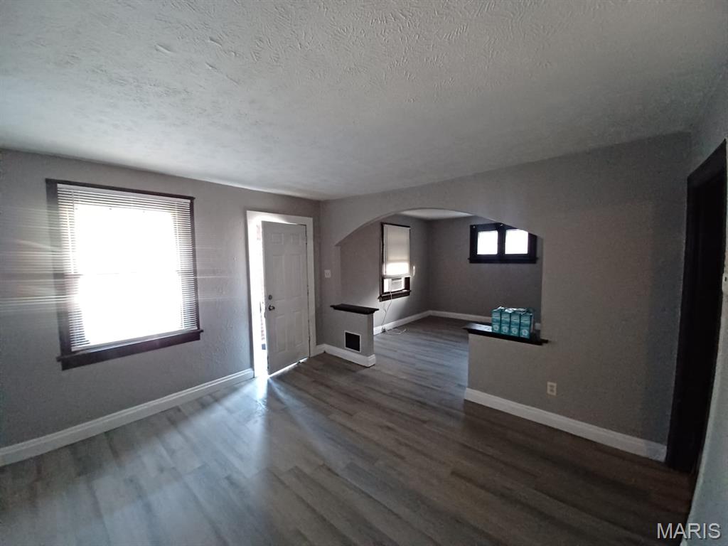 Photo of 8328 Strathmore Place, St Louis, MO 63136 (MLS # 26051947)