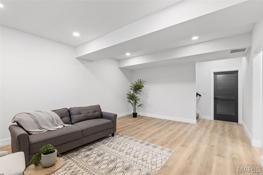 Manors at Lynstone Park - Residential