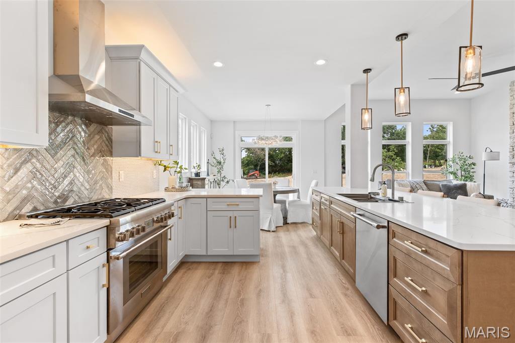 Manors at Lynstone Park - Residential
