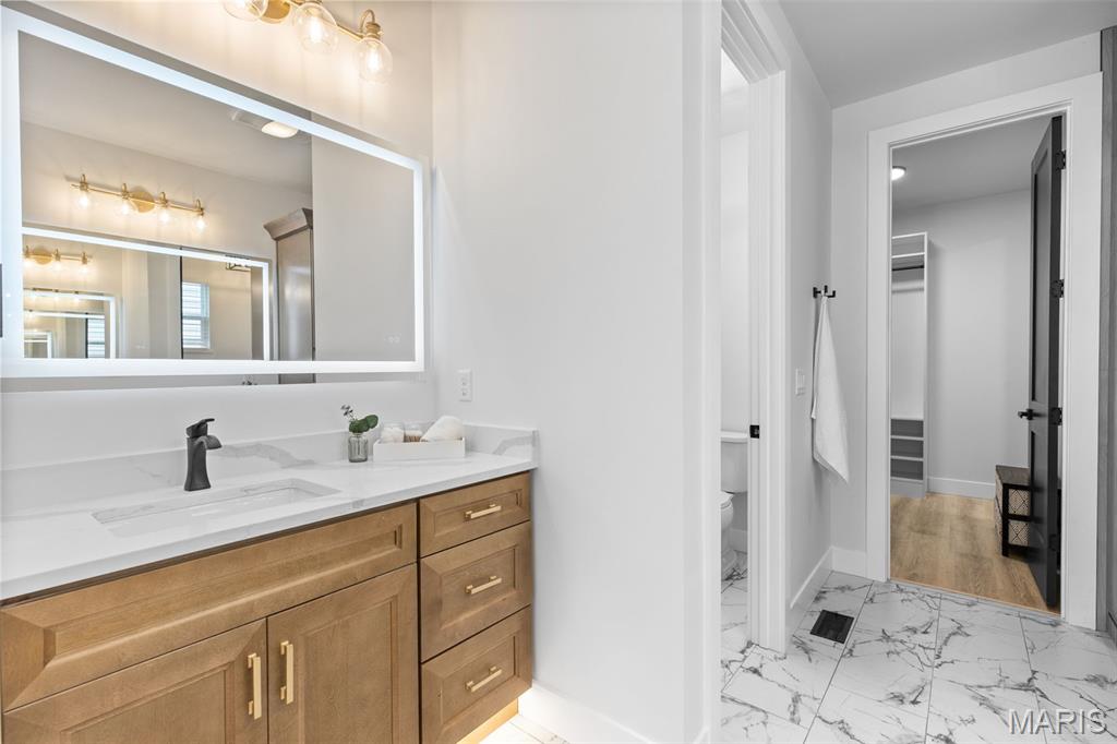 Manors at Lynstone Park - Residential