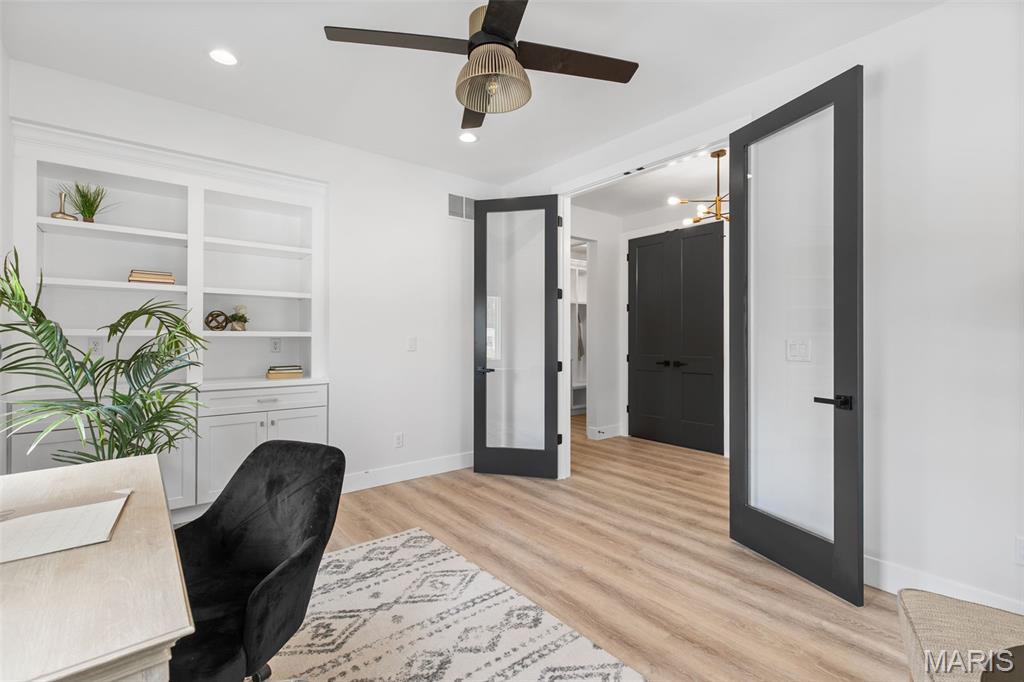 Manors at Lynstone Park - Residential