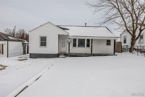 113 Cedar Crest Drive Lebanon MO 65536