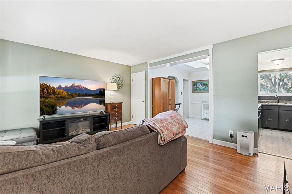 Crest Aire 7 - Residential