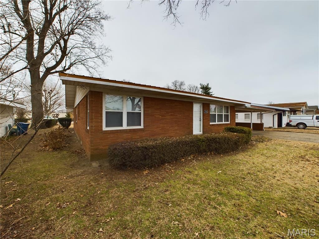 Photo of 706 Smith Street, Malden, MO 63863 (MLS # 25079962)