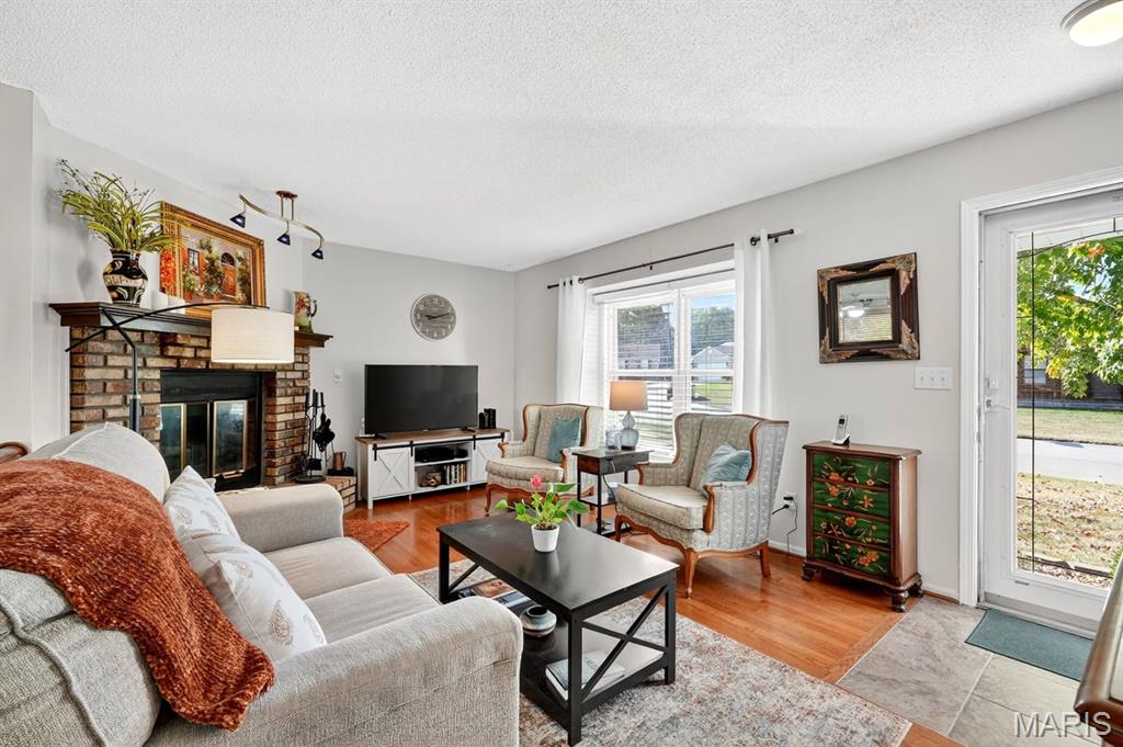 St Peters, Missouri 63376, United States, 3 Bedrooms Bedrooms, ,3 BathroomsBathrooms,Residential,Pending,212780