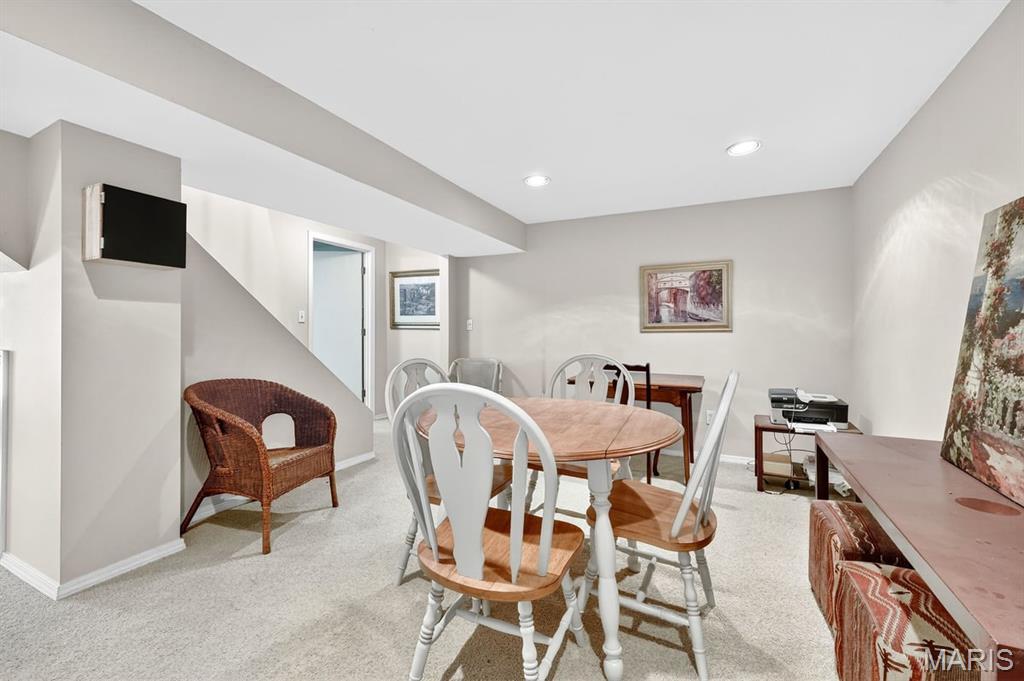 St Peters, Missouri 63376, United States, 3 Bedrooms Bedrooms, ,3 BathroomsBathrooms,Residential,Pending,212780