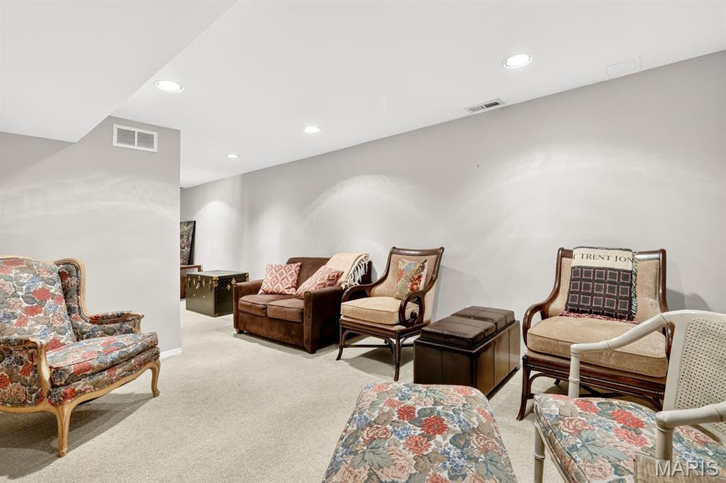 St Peters, Missouri 63376, United States, 3 Bedrooms Bedrooms, ,3 BathroomsBathrooms,Residential,Pending,212780