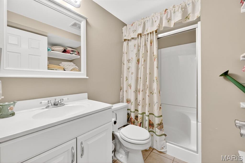 St Peters, Missouri 63376, United States, 3 Bedrooms Bedrooms, ,3 BathroomsBathrooms,Residential,Pending,212780