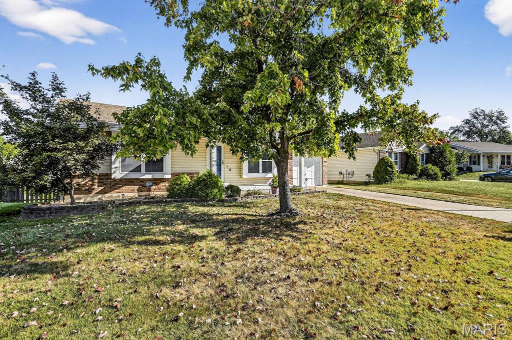 St Peters, Missouri 63376, United States, 3 Bedrooms Bedrooms, ,3 BathroomsBathrooms,Residential,Pending,212780