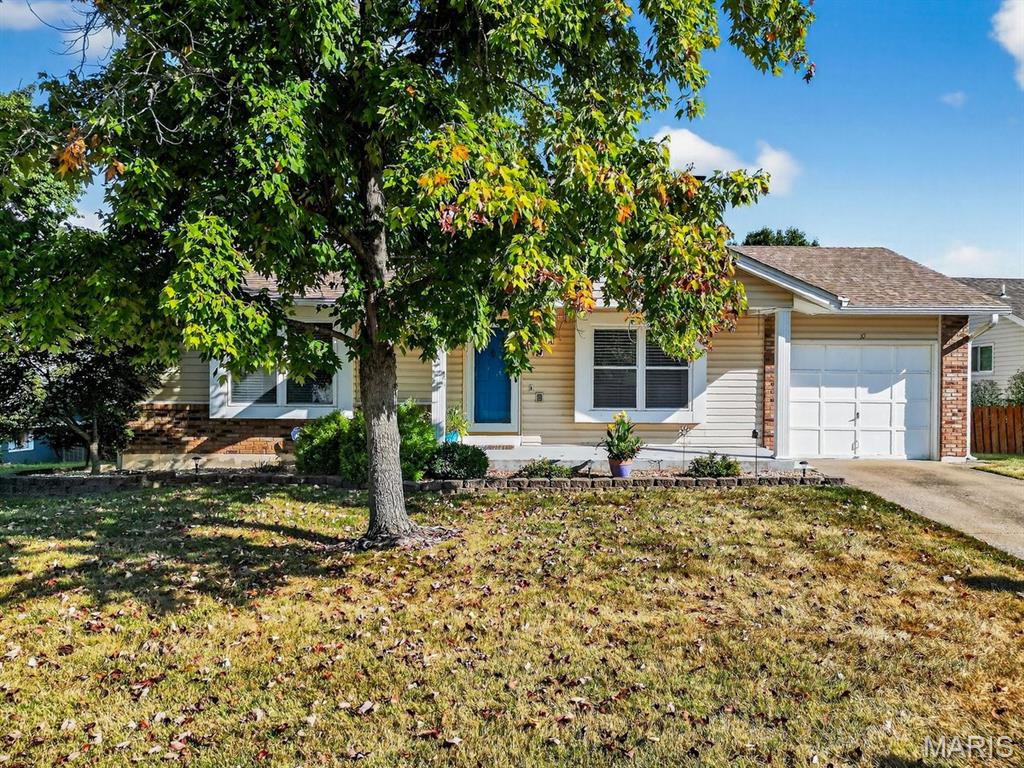 St Peters, Missouri 63376, United States, 3 Bedrooms Bedrooms, ,3 BathroomsBathrooms,Residential,Pending,212780