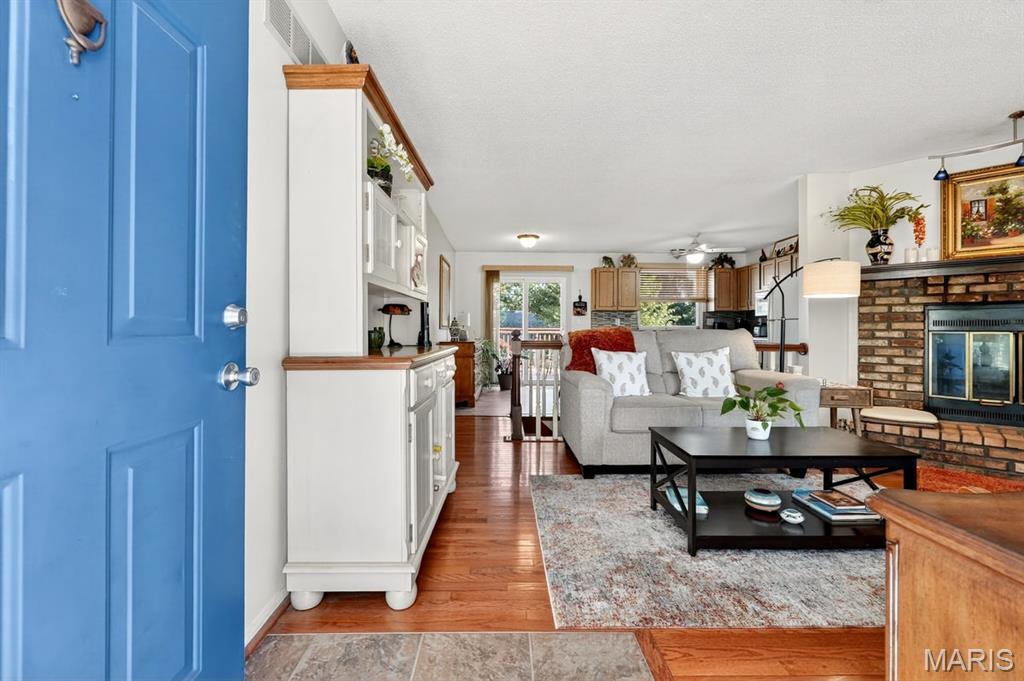 St Peters, Missouri 63376, United States, 3 Bedrooms Bedrooms, ,3 BathroomsBathrooms,Residential,Pending,212780