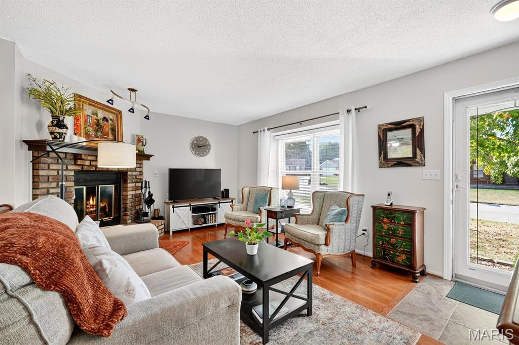 St Peters, Missouri 63376, United States, 3 Bedrooms Bedrooms, ,3 BathroomsBathrooms,Residential,Pending,212780