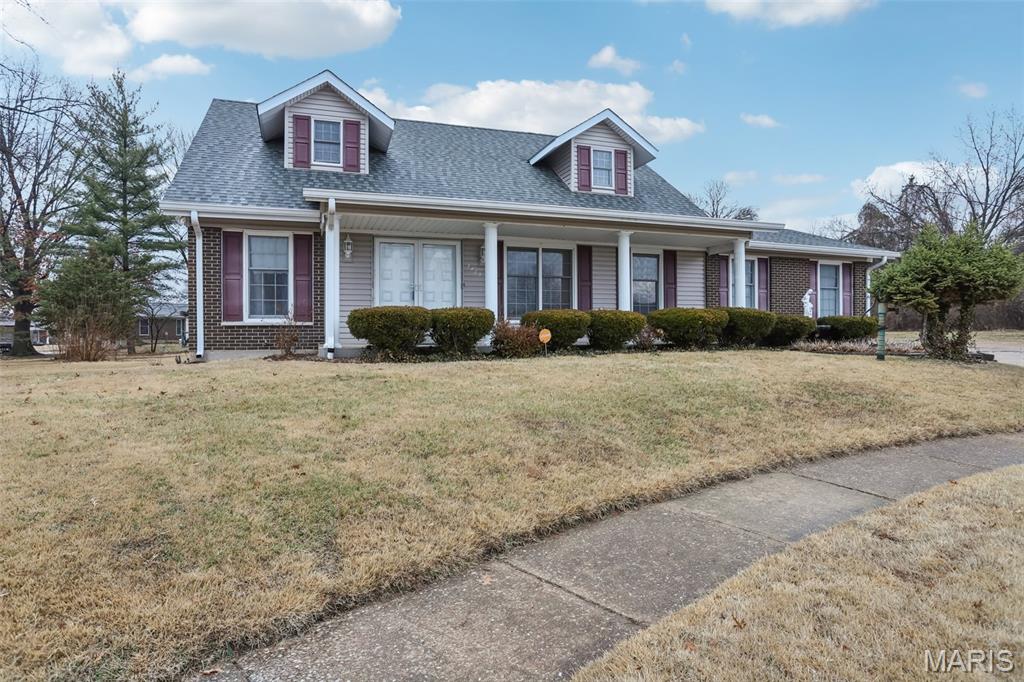 3805 Combraille Court