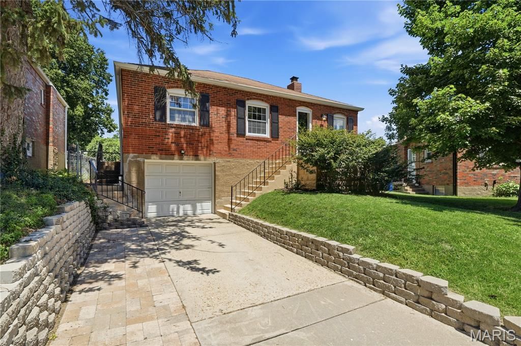 Photo of 2906 Wingate Court, St Louis, MO 63119 (MLS # 26034888)