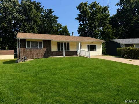 Photo of 5 Meyer Lane, Wentzville, MO 63385 (MLS # 26048061)