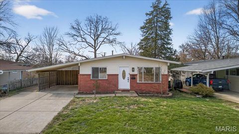 408 Saint Lawrence Drive Ballwin MO 63021