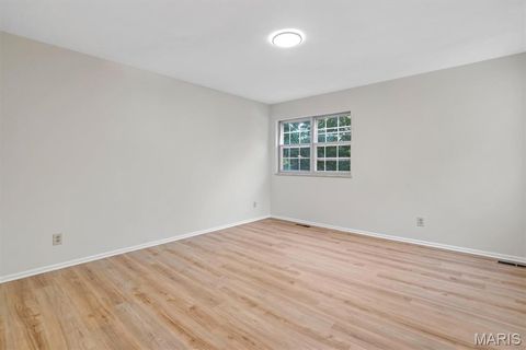 Tiny photo for 618 Shady Meadows Drive, Ballwin, MO 63011 (MLS # 25082918)