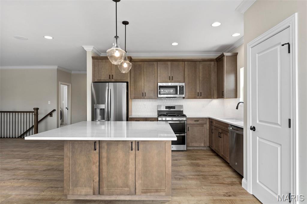 Hawk Ridge - Residential