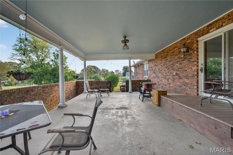 Tiny photo for 511 McWard Court 1, Bowling Green, MO 63334 (MLS # 25067462)