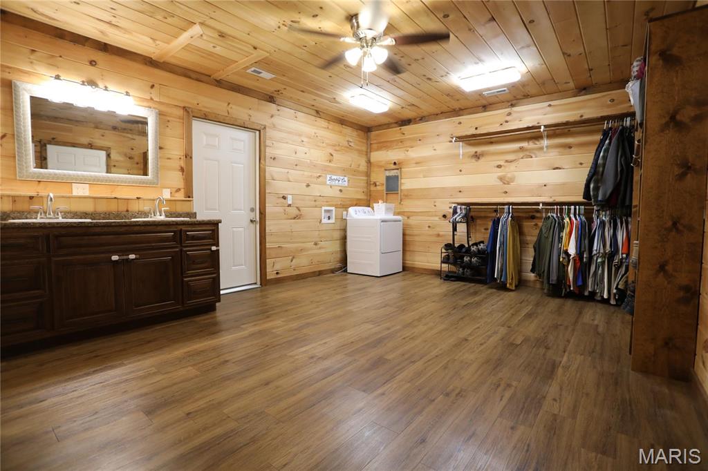 Running River Sub - Residential