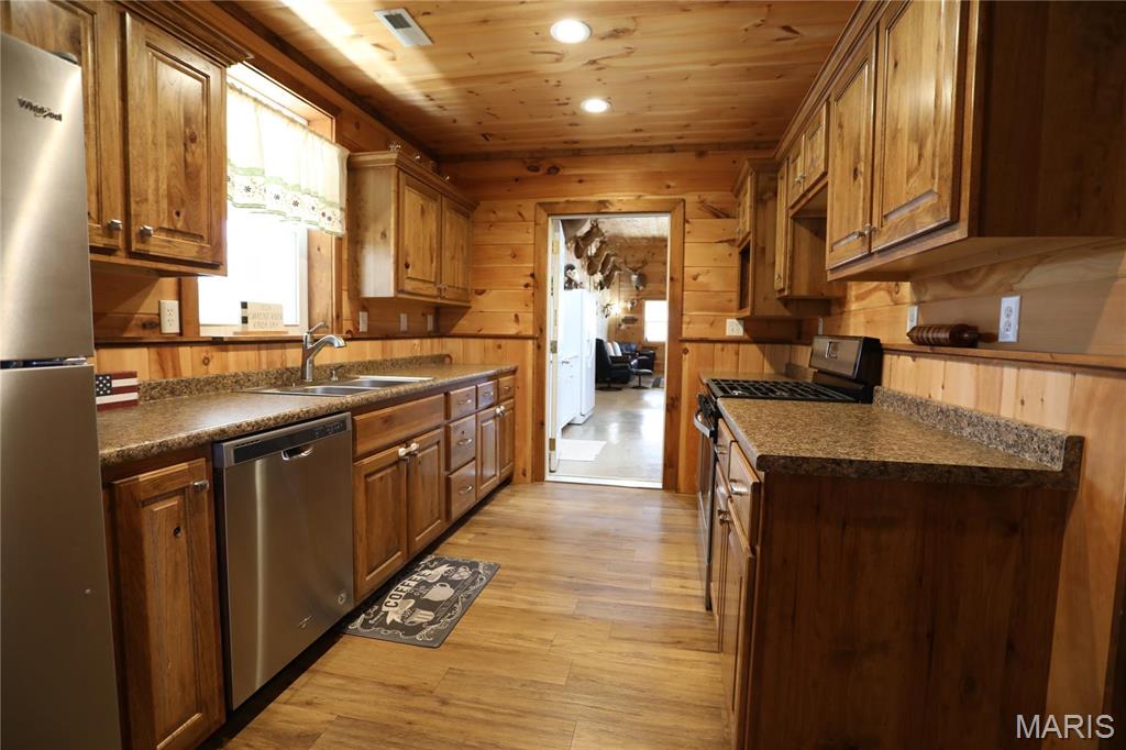 Running River Sub - Residential