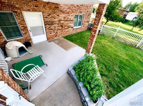 Tiny photo for 611 Anna Drive, Dexter, MO 63841 (MLS # 26030617)