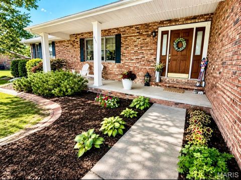 Tiny photo for 611 Anna Drive, Dexter, MO 63841 (MLS # 26030617)