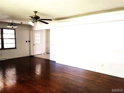 Tiny photo for 32 Saint Joseph Street, Viburnum, MO 65566 (MLS # 26037664)