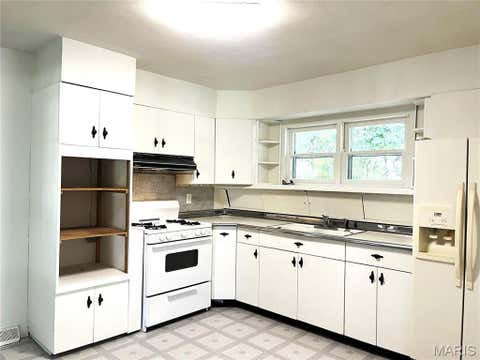 Tiny photo for 32 Saint Joseph Street, Viburnum, MO 65566 (MLS # 26037664)