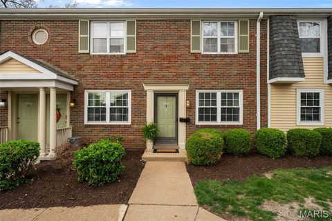 Photo of 1541 E Swan Circle, Brentwood, MO 63144 (MLS # 26021720)