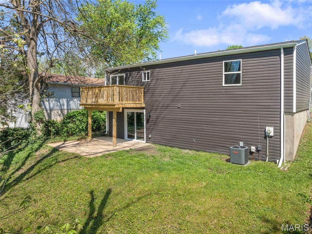 Photo of 64 Cedar Ridge Drive, Pacific, MO 63069 (MLS # 26023632)