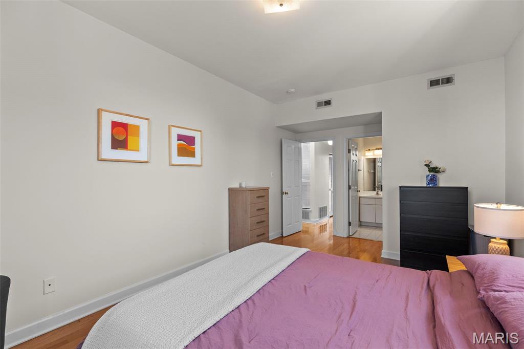 DeBaliviere Place West - Residential