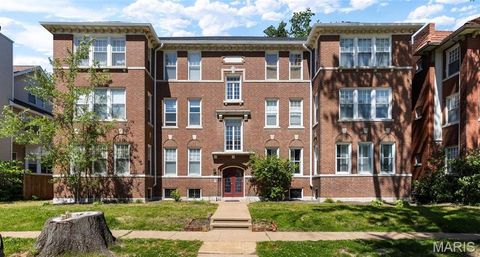 Photo of 5885 Nina Place #3W, St Louis, MO 63112 (MLS # 26030253)