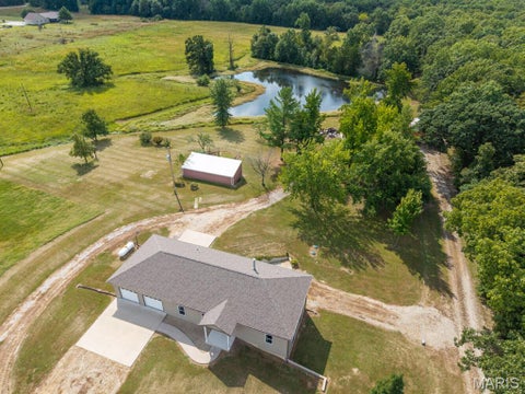 Photo of 5704 County Road 262, Auxvasse, MO 65231 (MLS # 26058800)