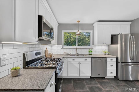 Tiny photo for 304 Surf Court, Ballwin, MO 63021 (MLS # 26067286)