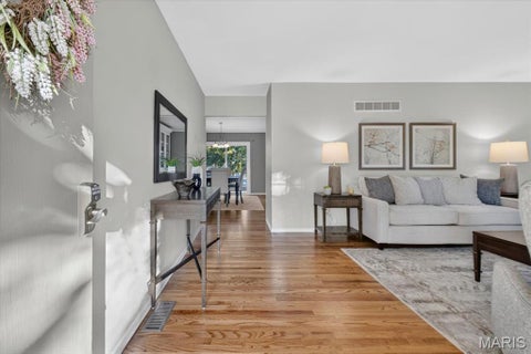 Tiny photo for 304 Surf Court, Ballwin, MO 63021 (MLS # 26067286)