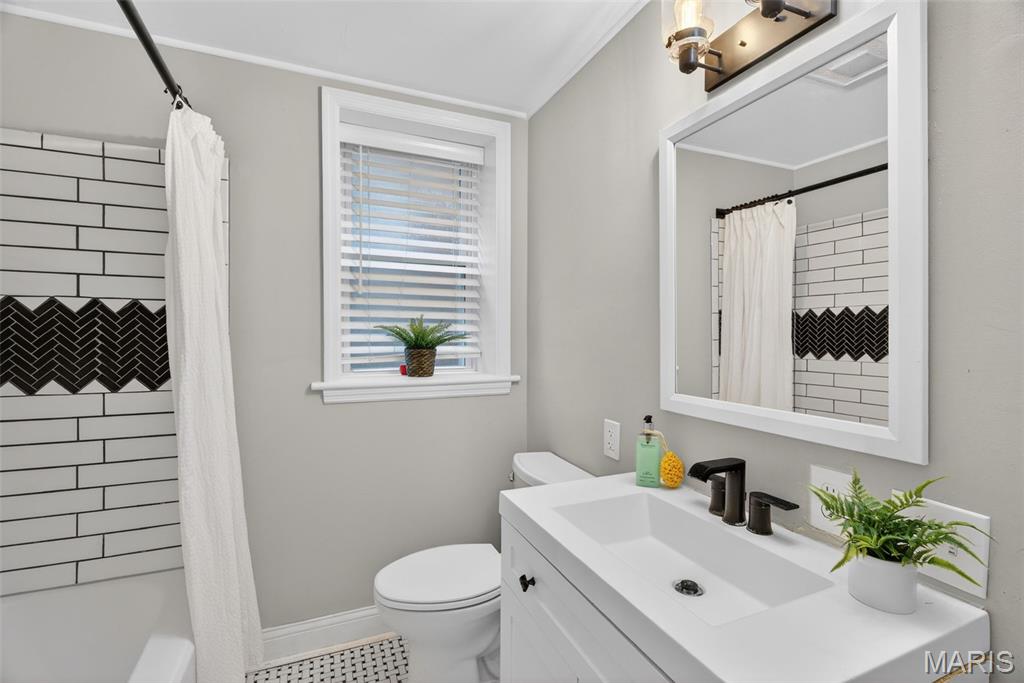 Crenshaws Add - Residential Income