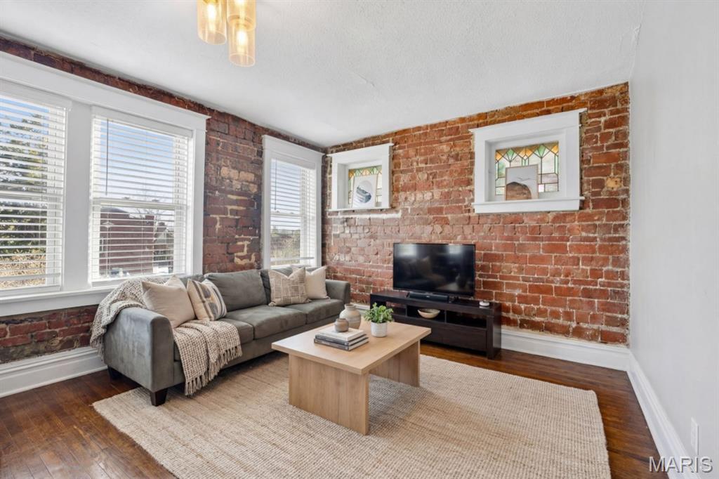 Crenshaws Add - Residential Income