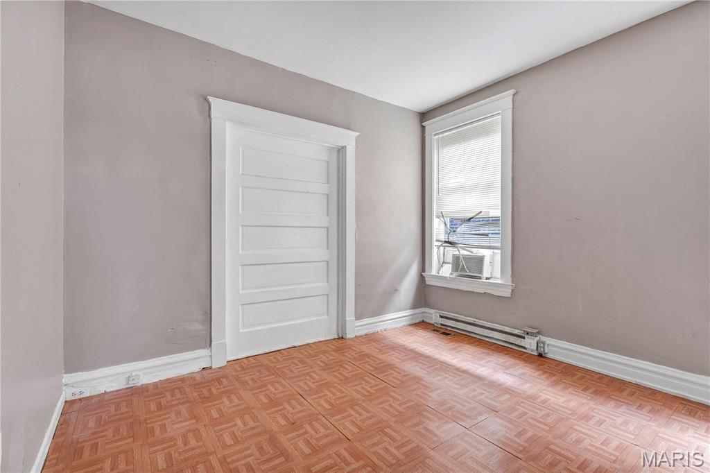 Hyde Park - Residential Lease