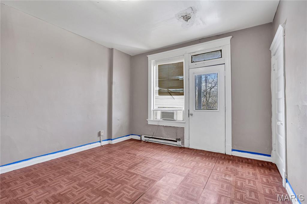 Hyde Park - Residential Lease