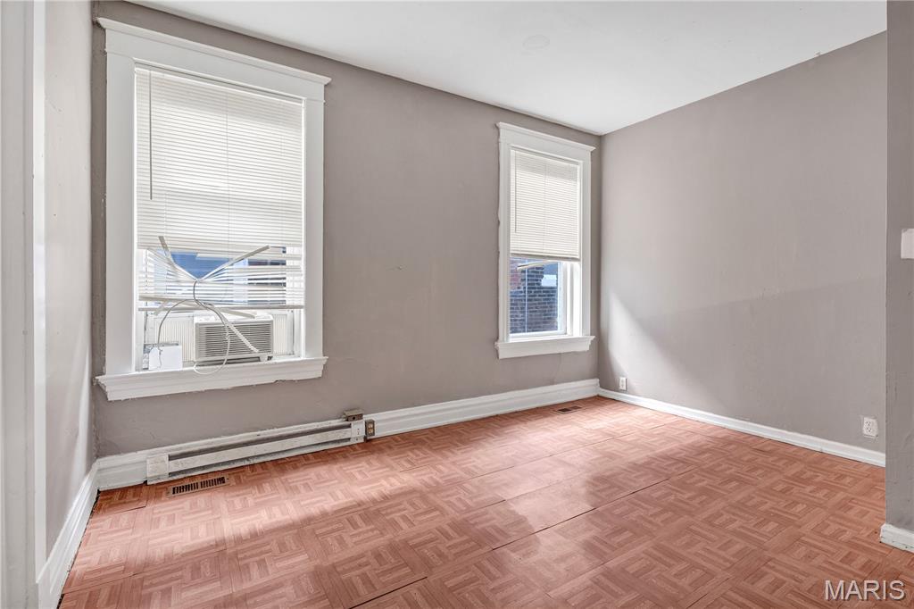 Hyde Park - Residential Lease