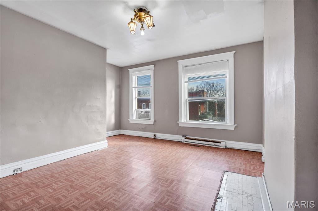 Hyde Park - Residential Lease