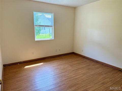 Tiny photo for 1201 W Locust Street, Bowling Green, MO 63334 (MLS # 26055167)