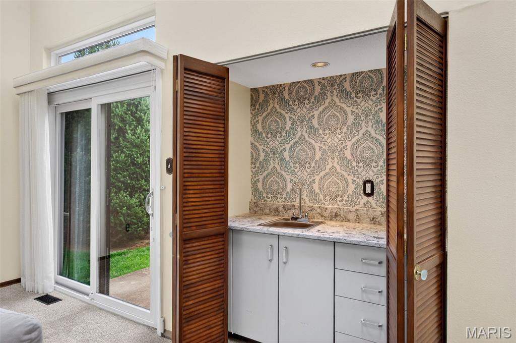 Westport Crossing Condo 2-B - Residential