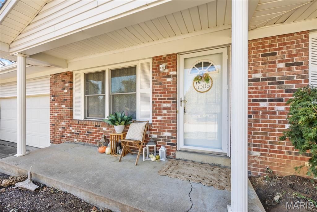 Photo of 36 Cloverdale Drive, St Charles, MO 63304 (MLS # 25073061)