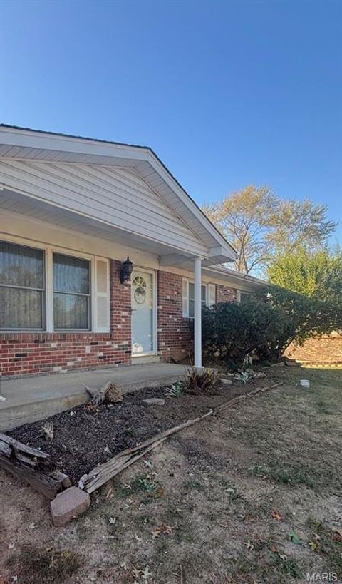 36 Cloverdale Drive St Charles MO 63304