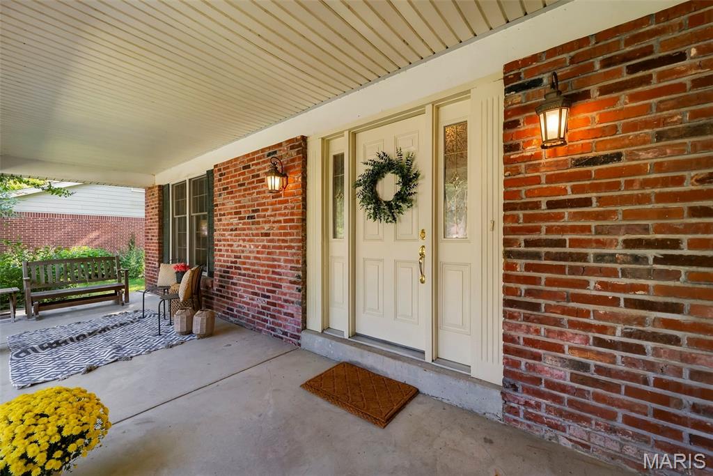 128 Country Creek Court