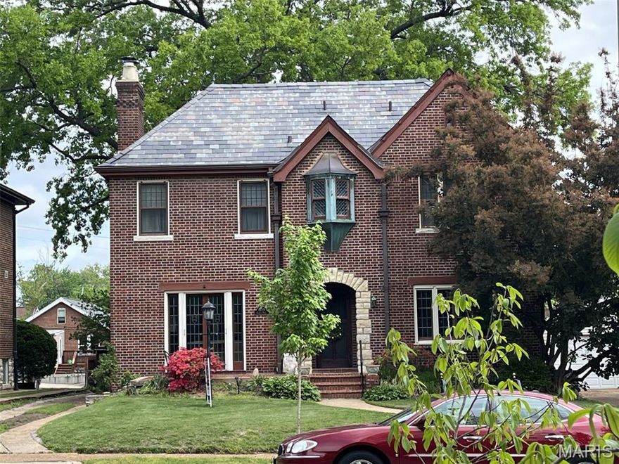 Check out this Beautiful Holly Hills Home on Federer Place! Lovingly cared for, this Architecture gem has lots to offer: A welcoming entry foyer opens to a Spacious Living room with A Beautiful Stone fireplace and a Formal Dining room, both with Stunning Stain Glass Windows and French Doors. Hardwood floors and Beautiful Millwork thru out. The Updated kitchen offers solid surface counters, a breakfast room with a custom built in table and opens to a charming 6 ft X 17 ft screened-in porch. A Family room/den and 1/2 bath complete the main level. Upstairs is A Generous Primary bedroom that opens to a 7 ft X 20 ft screened in porch overlooking the generous back yard. There are 2 additional bedrooms, one with access to the screened porch. The Updated Bath offers a separate shower and tub. There are good closets including 1 walk-in, 1 Cedar and one to attic access. She has Radiator Heat and zoned AC; A Full walkout basement with fireplace and lots of potential! Large back yard with patio, and a 2-car detached Garage and driveway-offering plenty of off-street parking. 
No sign in yard.